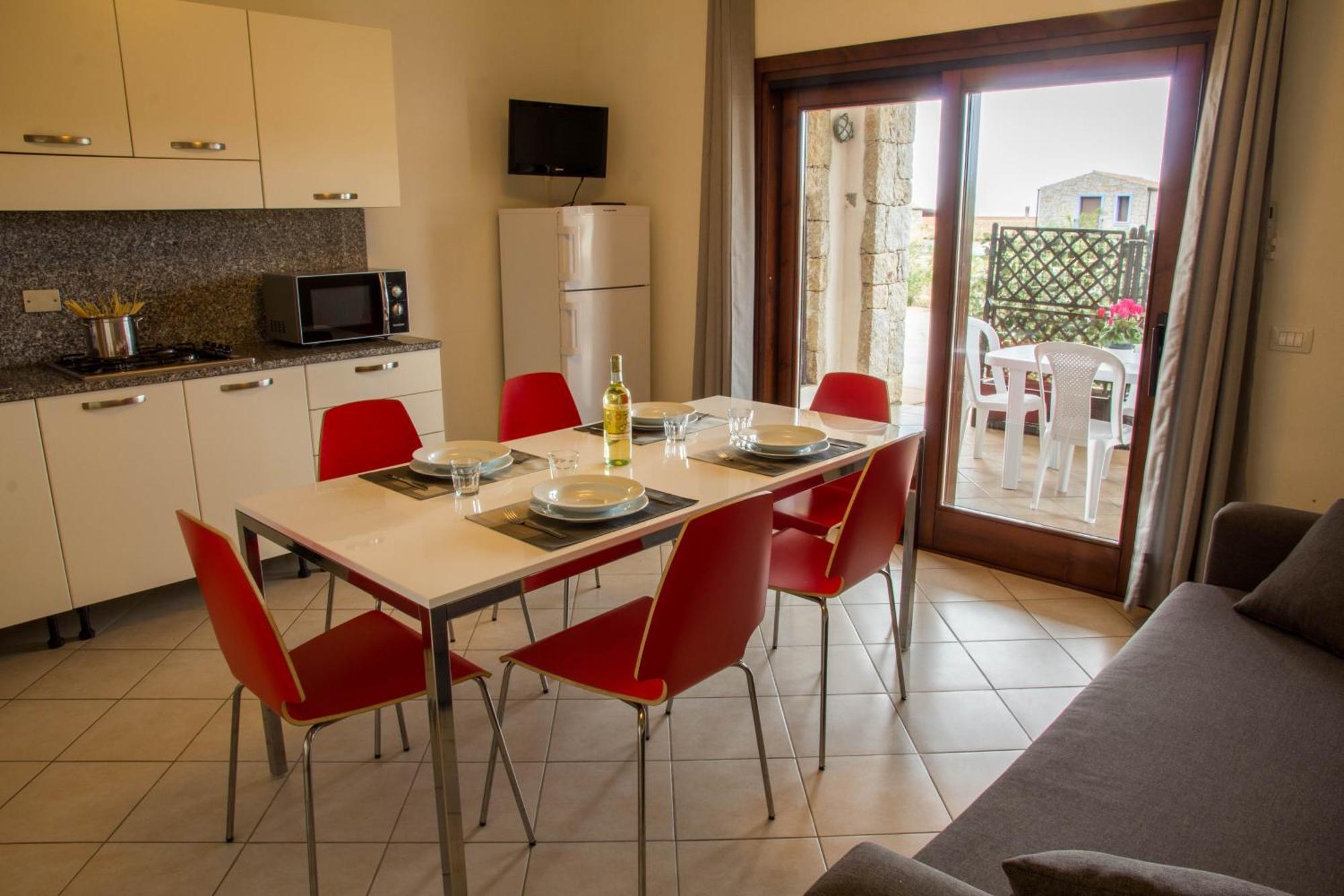 Gf Apartments La Vigna Badesi Buitenkant foto