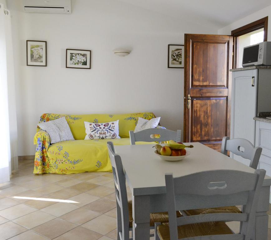 Gf Apartments La Vigna Badesi Kamer foto