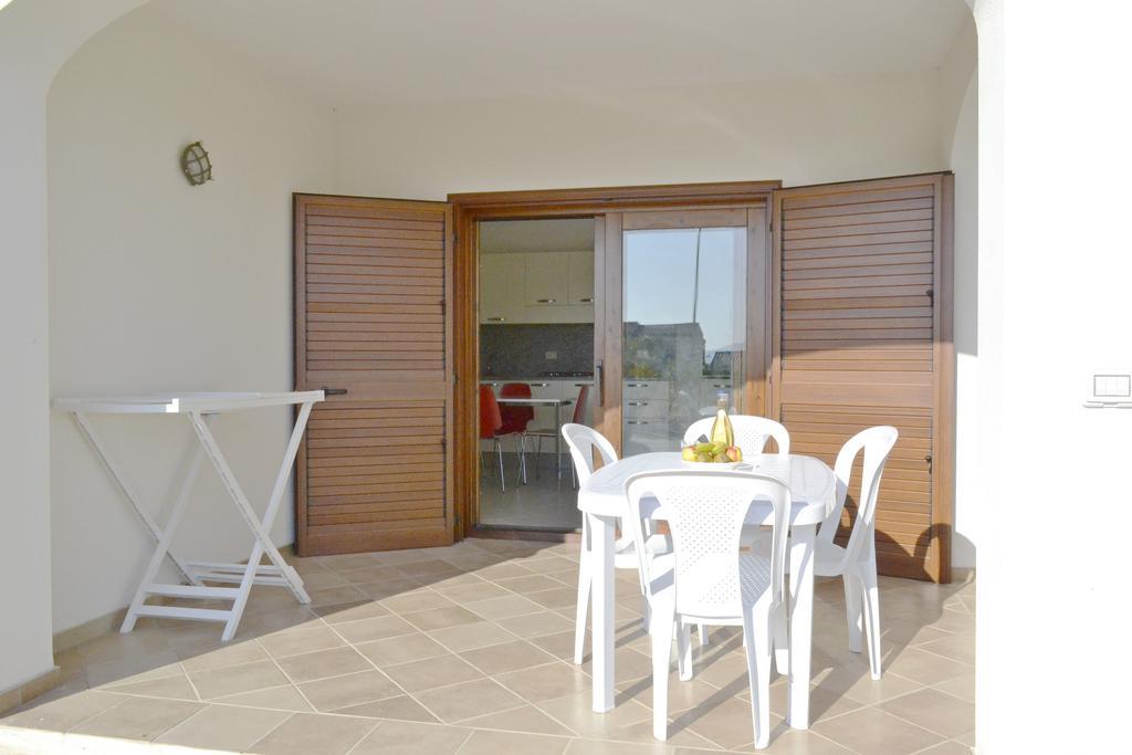 Gf Apartments La Vigna Badesi Kamer foto