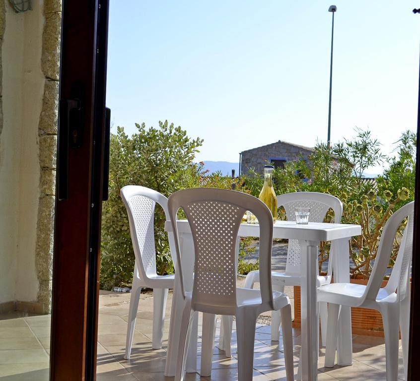 Gf Apartments La Vigna Badesi Kamer foto