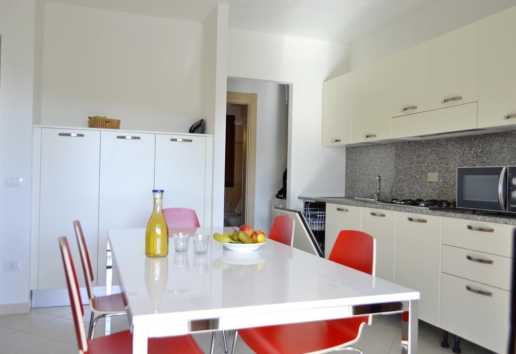 Gf Apartments La Vigna Badesi Kamer foto
