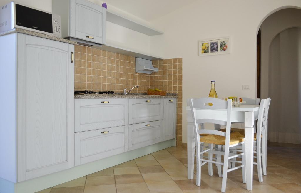Gf Apartments La Vigna Badesi Kamer foto