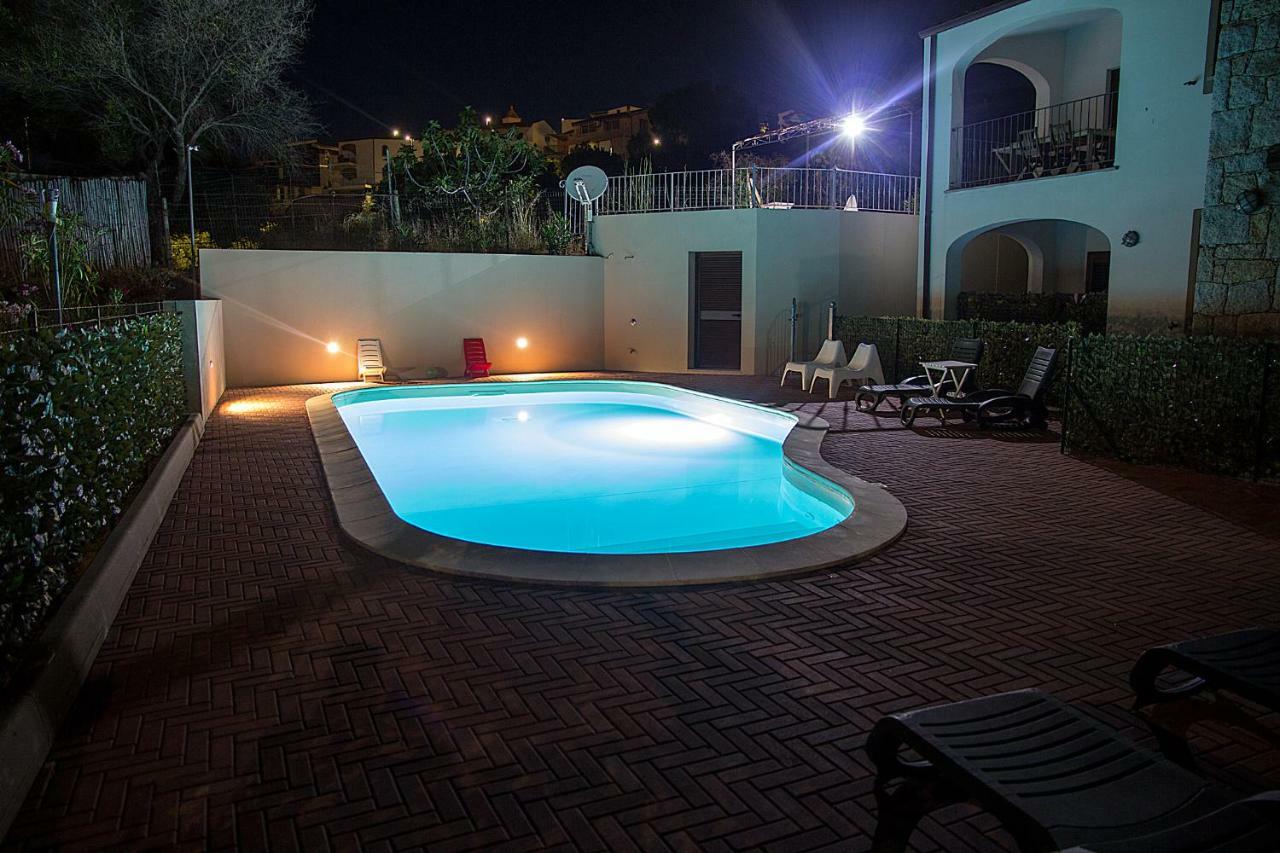 Gf Apartments La Vigna Badesi Buitenkant foto